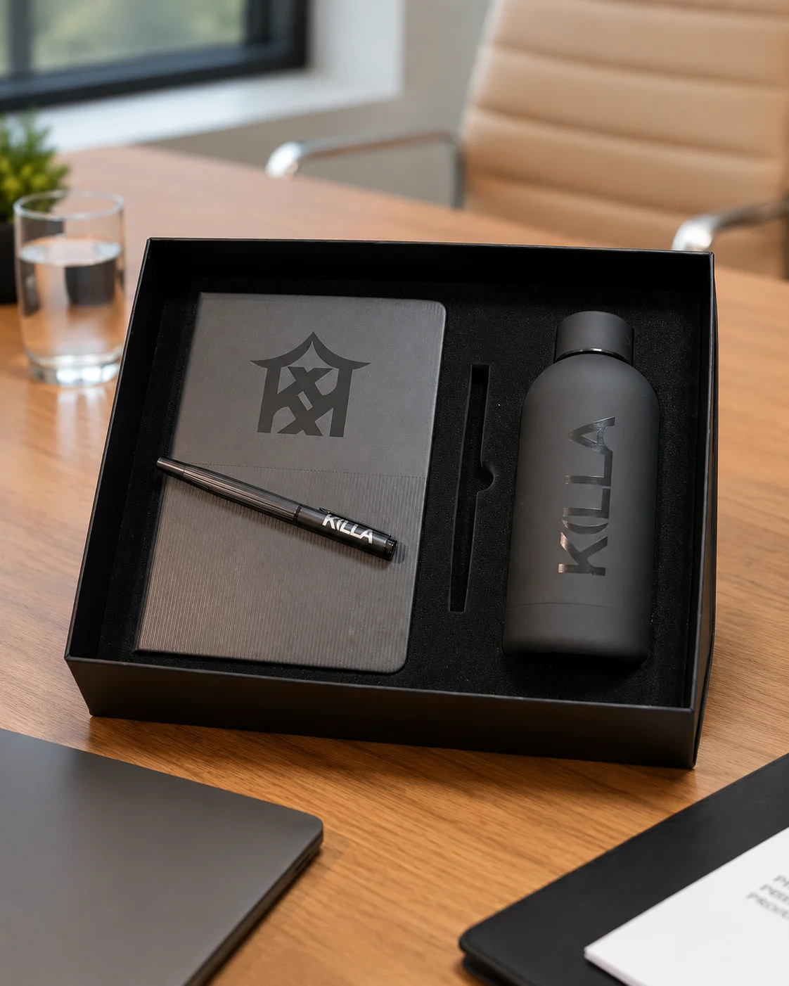 Kit de cuaderno, lapicera y botella personalizado